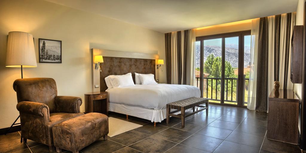 Hotel Grace Cafayate Exteriér fotografie A bedroom at the hotel