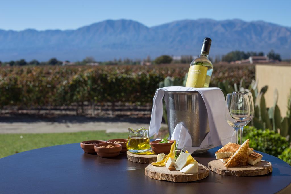 Hotel Grace Cafayate Exteriér fotografie A bottle of wine from the region